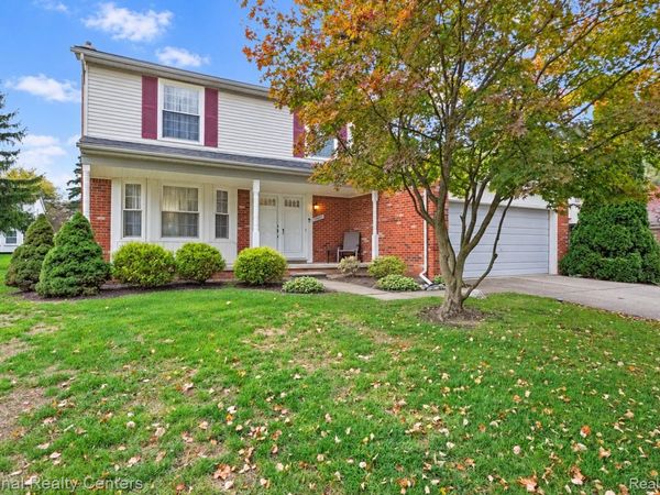19607 Whitby Drive, Livonia, Mi 48152