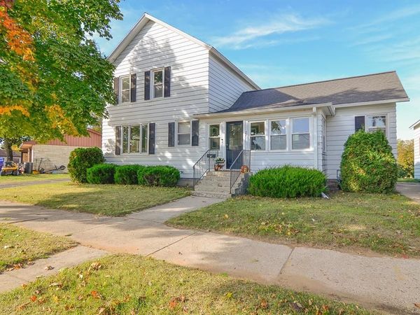 271 W FRONT STREET, Peshtigo, WI 54157