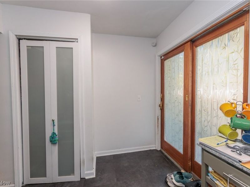 2449 E 38th Street, Lorain, OH 44055 Photo 14