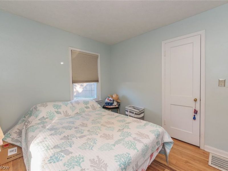 2449 E 38th Street, Lorain, OH 44055 Photo 16