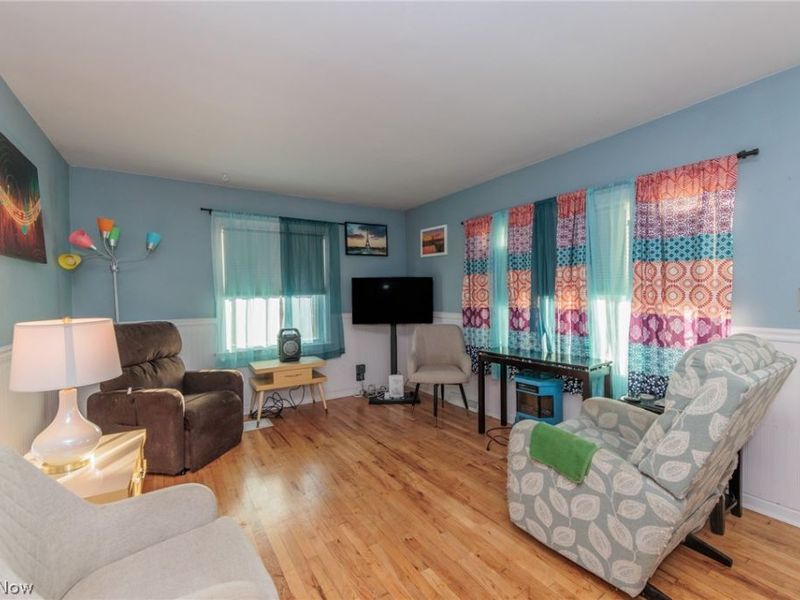 2449 E 38th Street, Lorain, OH 44055 Photo 3