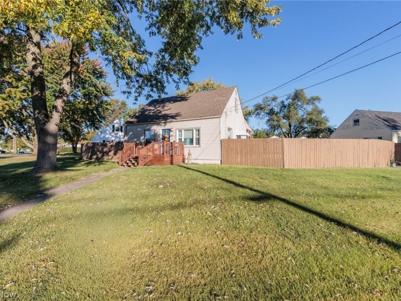 2449 E 38th Street, Lorain, OH 44055 Photo 48