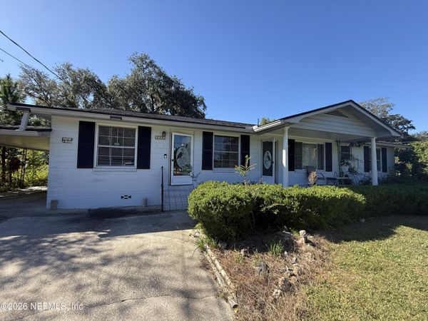 6204 SMALLWOOD Road, Jacksonville, FL 32216