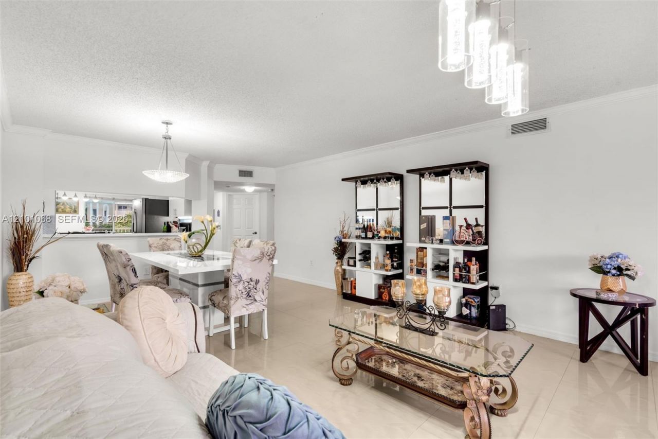 10133 NW 24th Pl , Unit 303, Sunrise, FL 33322 Photo