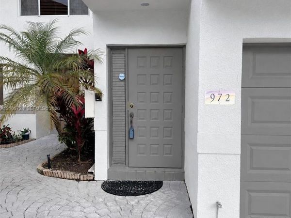 972 NW 92nd Ter , Plantation, FL 33324
