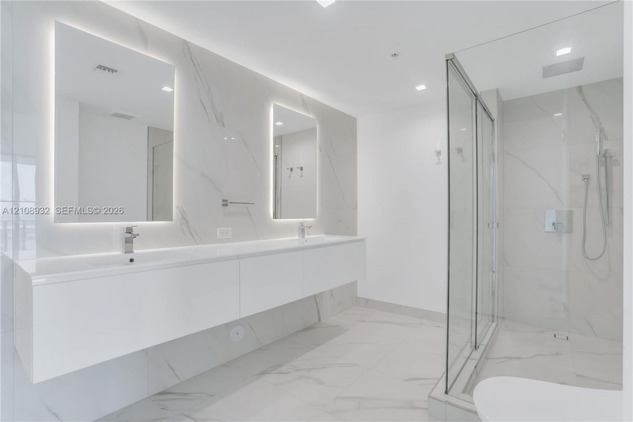 1170 E Hallandale Beach Blvd , Unit 1201, Hallandale Beach, FL 33009 Photo
