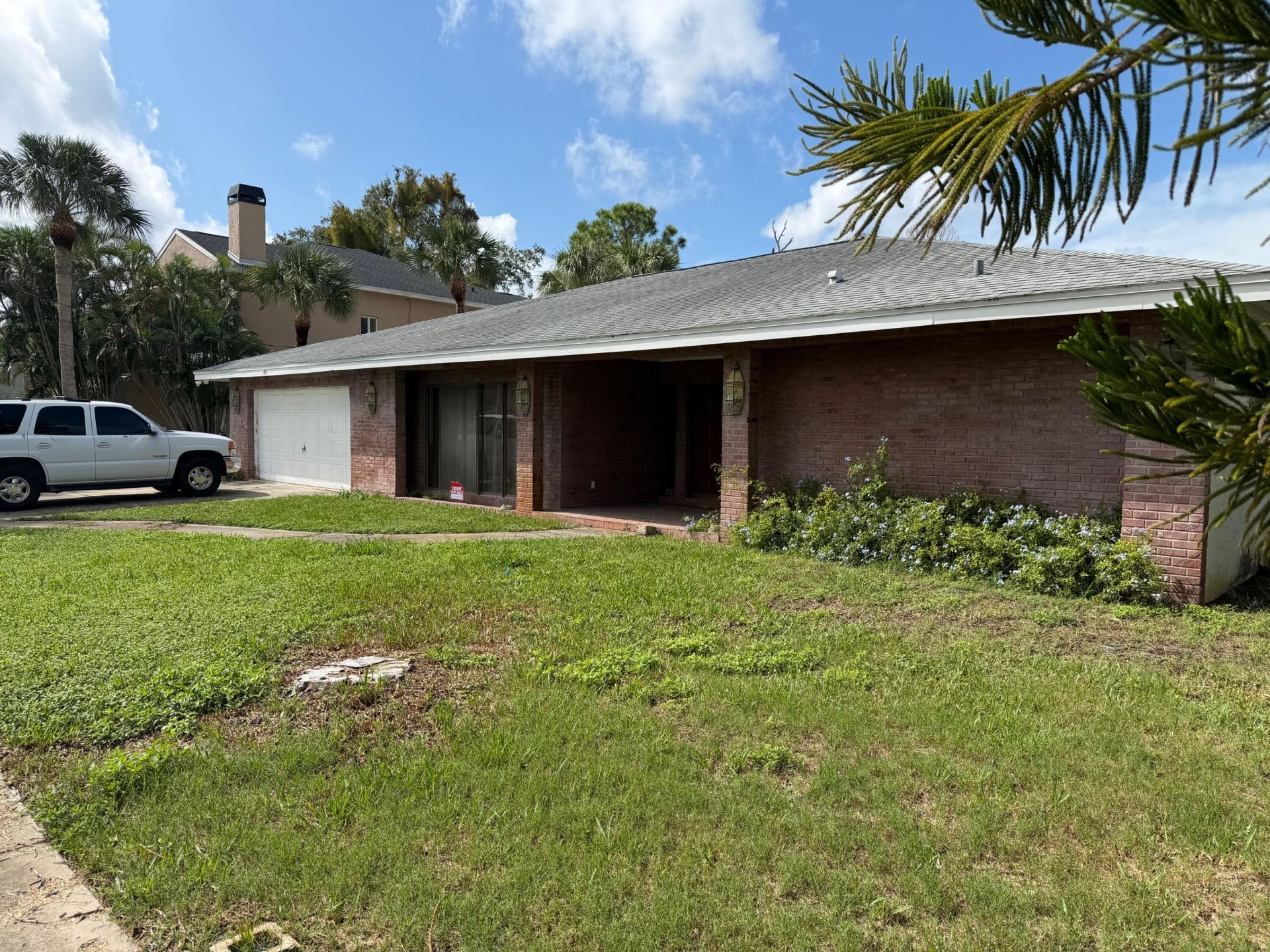 653 Bayshore Drive, Tarpon Springs, FL 34689 Main Photo