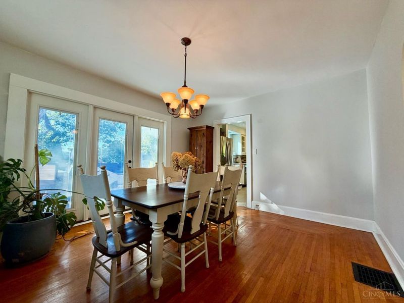 5771 Glengate Lane, Cincinnati, OH 45212 Photo 8