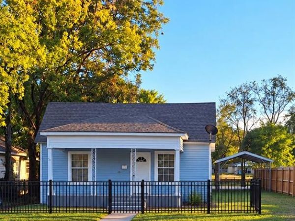 1014 W Crawford Street, Denison, TX 75020