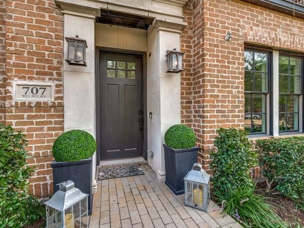 707 WILL RICE Avenue , Irving, TX 75039