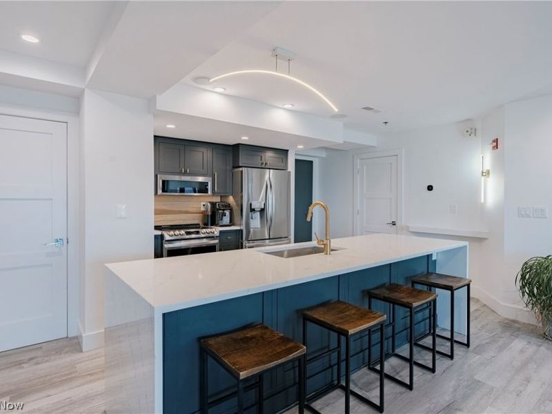 701 W Lakeside Avenue , Unit 502, Cleveland, OH 44113 Photo 6