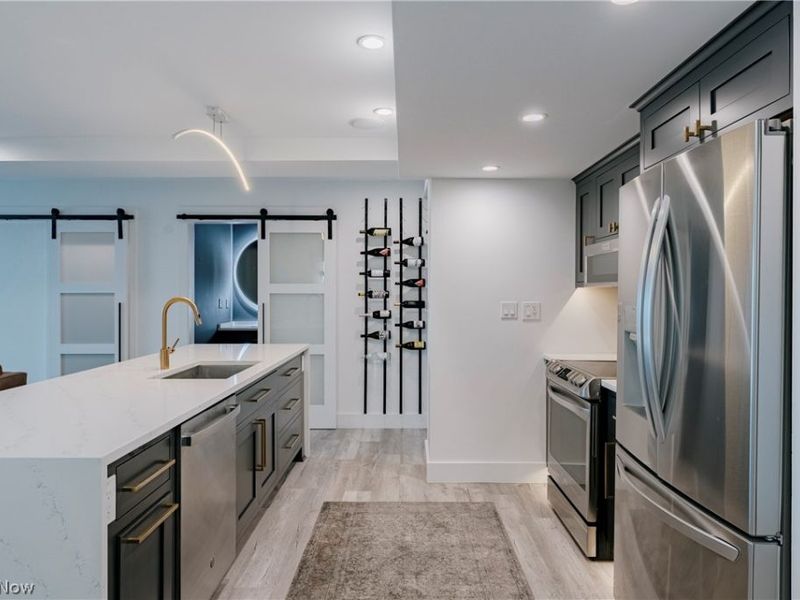 701 W Lakeside Avenue , Unit 502, Cleveland, OH 44113 Photo 9
