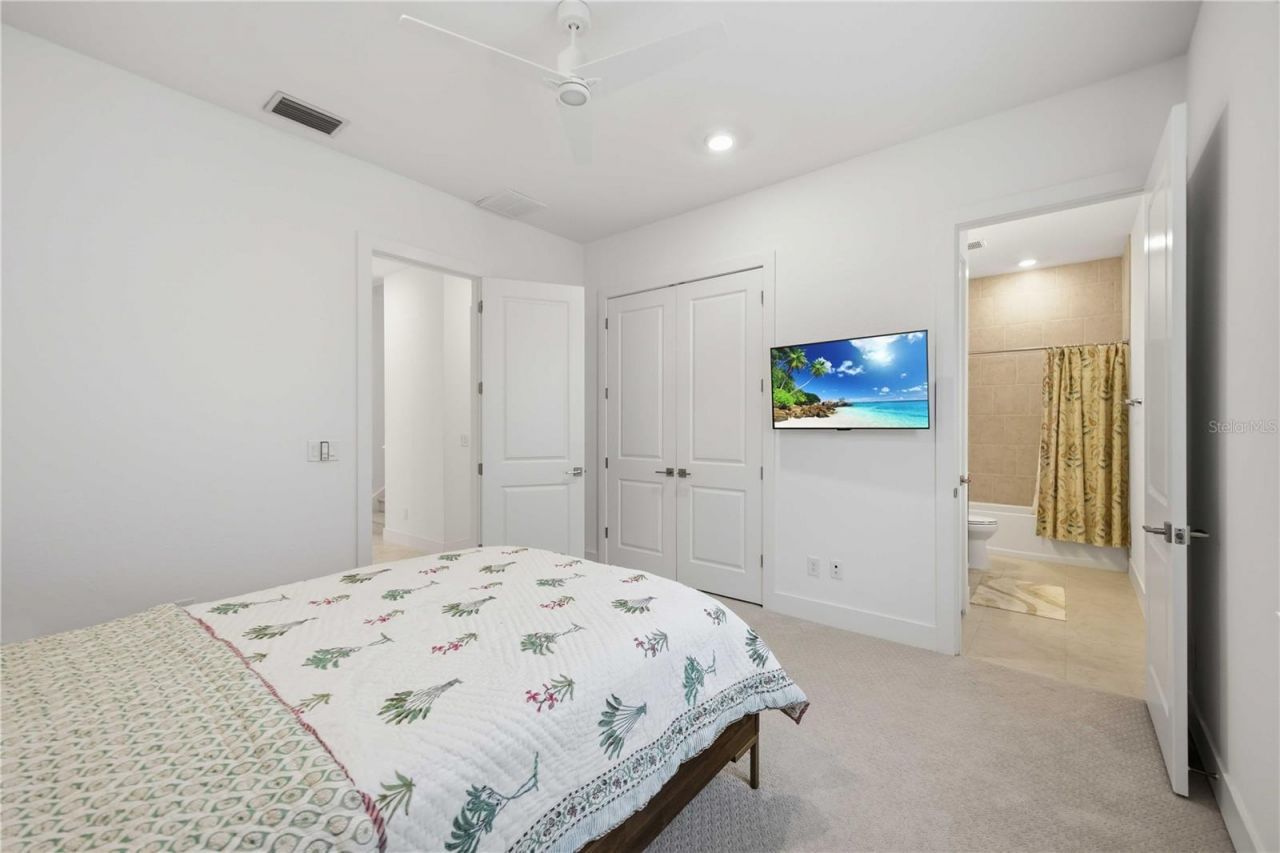 8110 Redonda Loop , Bradenton, FL 34202 Photo