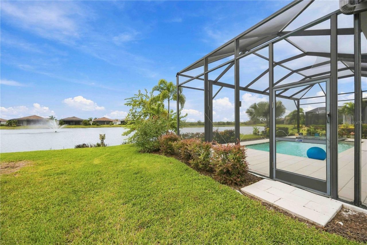 8110 Redonda Loop , Bradenton, FL 34202 Photo