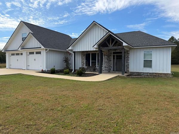 525 Harding Blvd, Mountain View, AR 72560