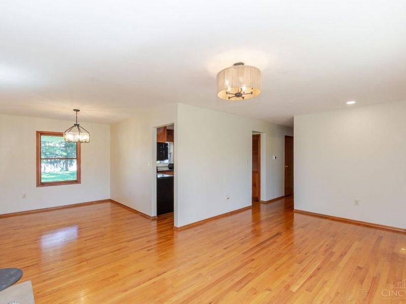 198 Lakengren Drive, Eaton, OH 45320 Photo 8