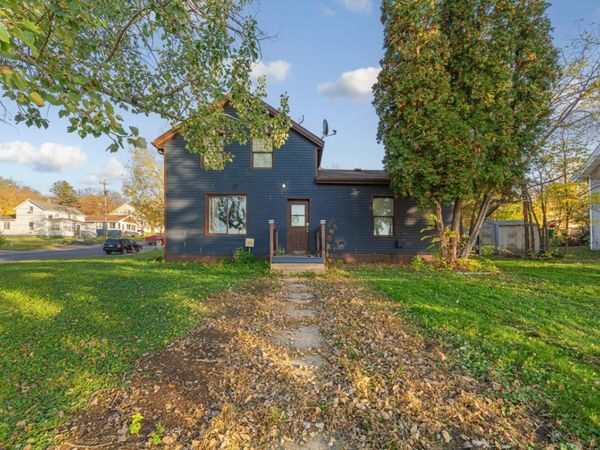 127 N 2nd Street, Le Sueur, MN 56058
