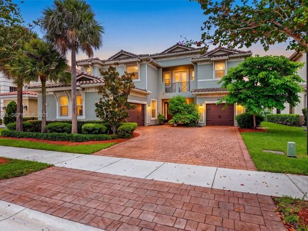 8960 Lakeview Pl , Parkland, FL 33076
