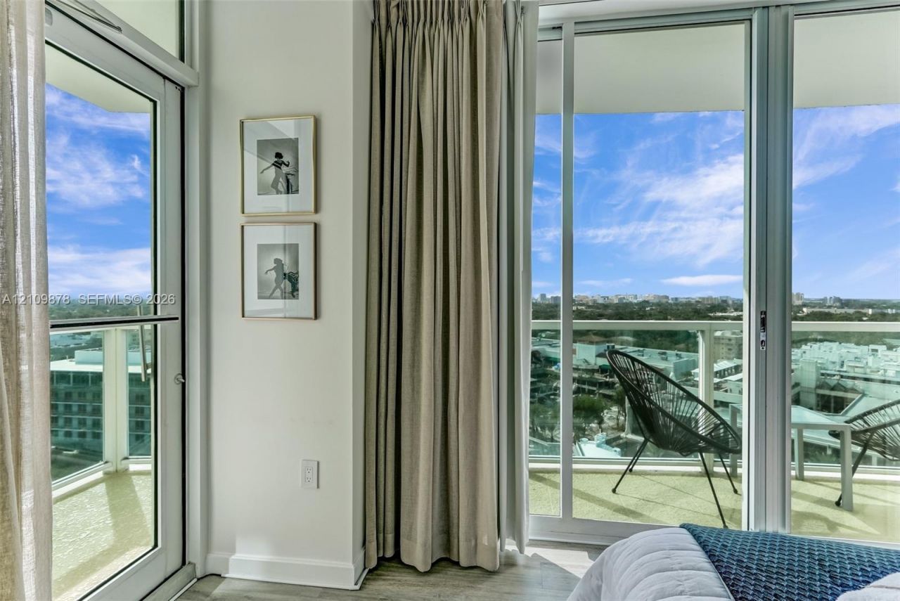 2889 Mcfarlane Rd , Unit 1112, Miami, FL 33133 Photo