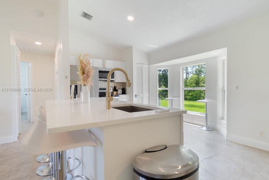 8231 Coconut Blvd , West Palm Beach, FL 33412 Photo