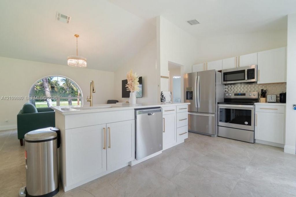 8231 Coconut Blvd , West Palm Beach, FL 33412 Photo