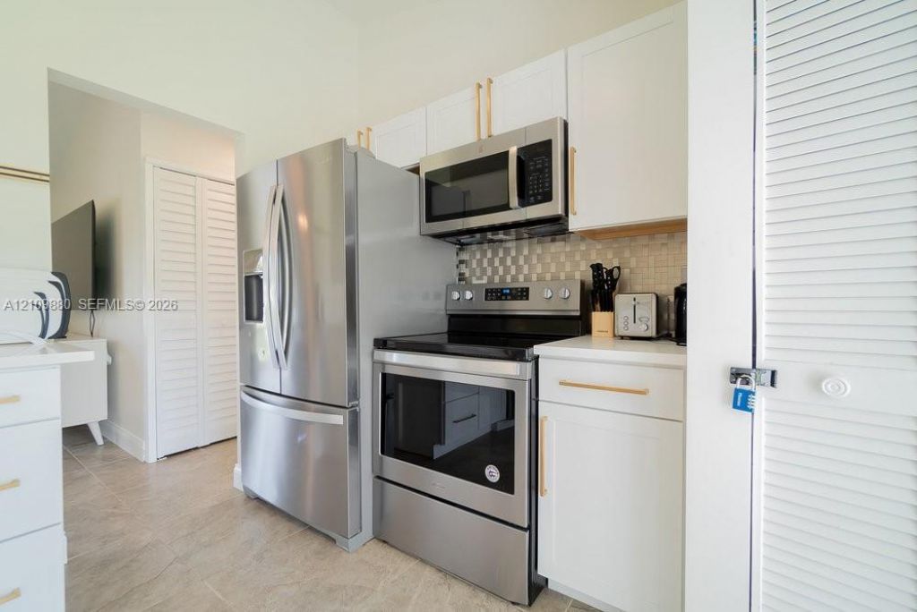 8231 Coconut Blvd , West Palm Beach, FL 33412 Photo