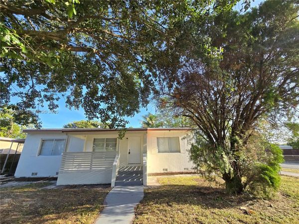 1401 NW 115th St , Miami, FL 33167