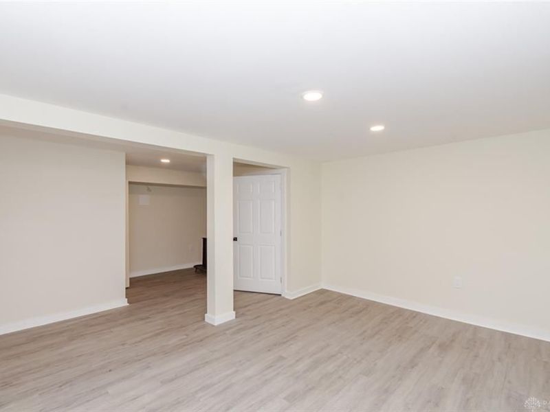 198 Lakengren Drive, Eaton, OH 45320 Photo 25