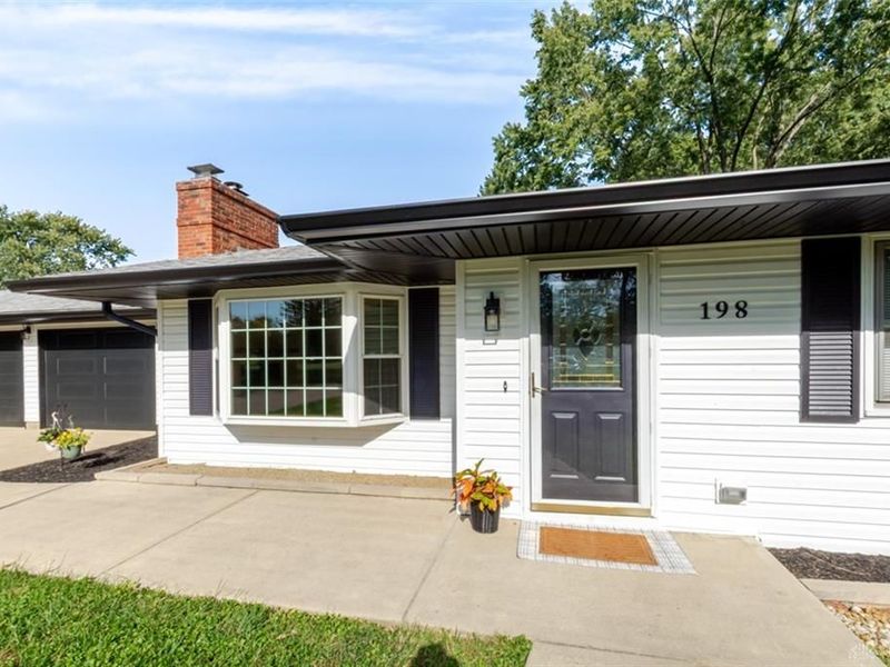198 Lakengren Drive, Eaton, OH 45320 Photo 5