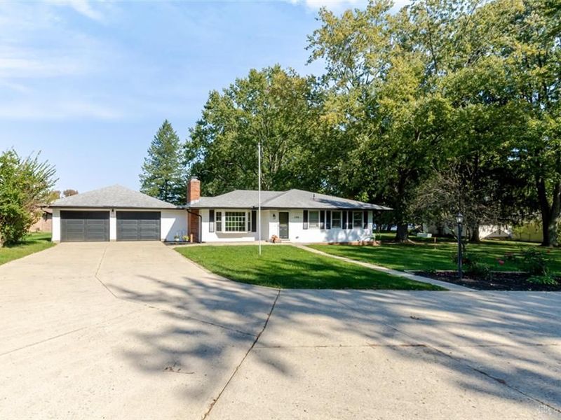 198 Lakengren Drive, Eaton, OH 45320 Photo 6