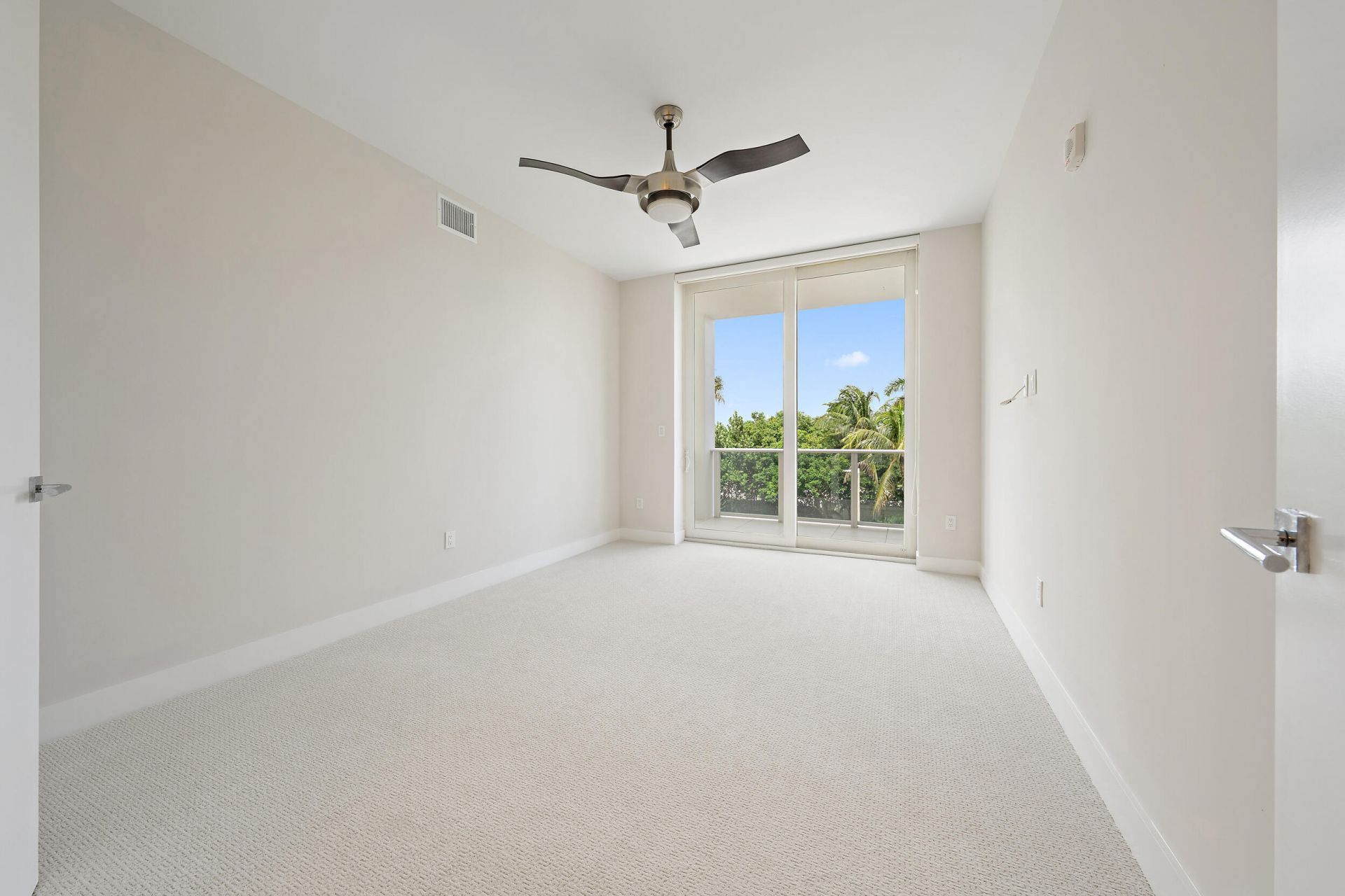 2720 Donald Ross Road, Unit 301, Palm Beach Gardens, FL 33410 Photo