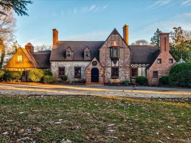 1670 Church Street, Appomattox, VA 24522