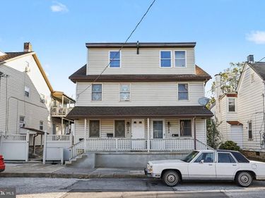 131 S MARKET STREET , NEW CUMBERLAND, PA 17070