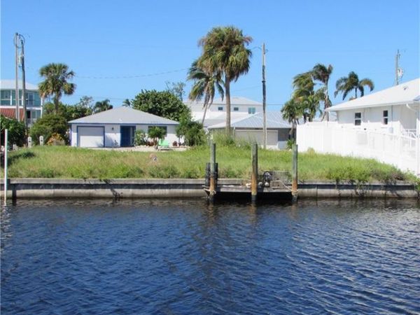 16200 Buccaneer ST , BOKEELIA, FL 33922