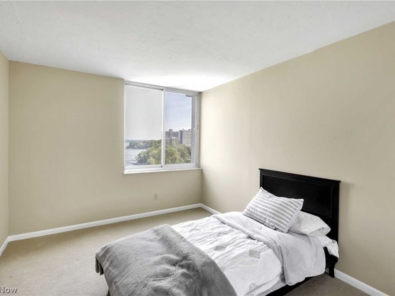 12900 Lake Avenue, Unit 924, Lakewood, OH 44107 Photo 16