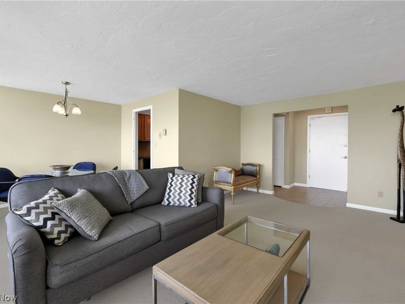 12900 Lake Avenue, Unit 924, Lakewood, OH 44107 Photo 6