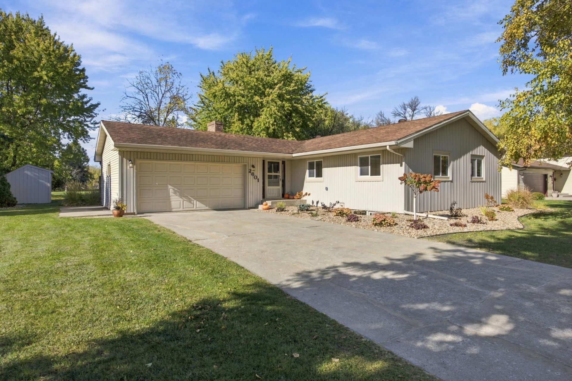 2601 Fairway Drive  primary photo