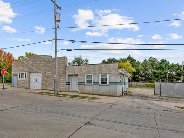 1759 S 83rd STREET, West Allis, WI 53214