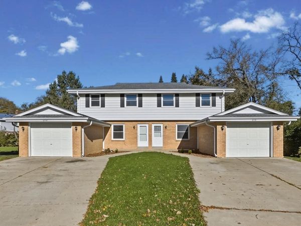 2716 Welsh COURT, Unit 2718, Waukesha, WI 53188