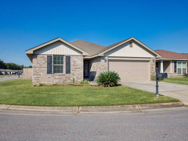490 Evening Falls Drive, Pensacola, FL 32534
