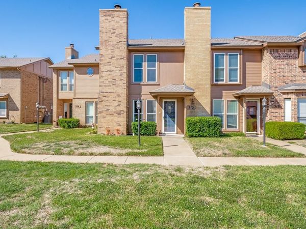 512 Pecan Acres Court, Arlington, TX 76013
