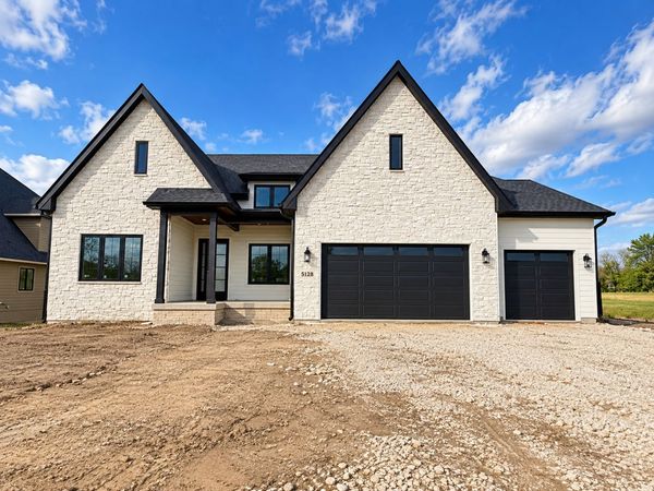 6124 NE Terrace Ridge Drive, Ankeny, IA 50021