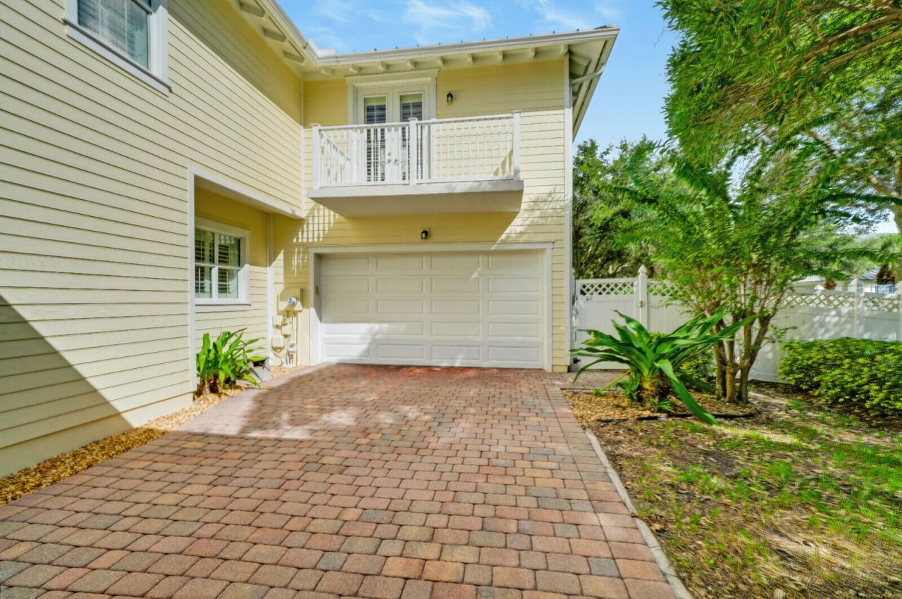 1031 Tiki Drive, Jupiter, FL 33458 Photo