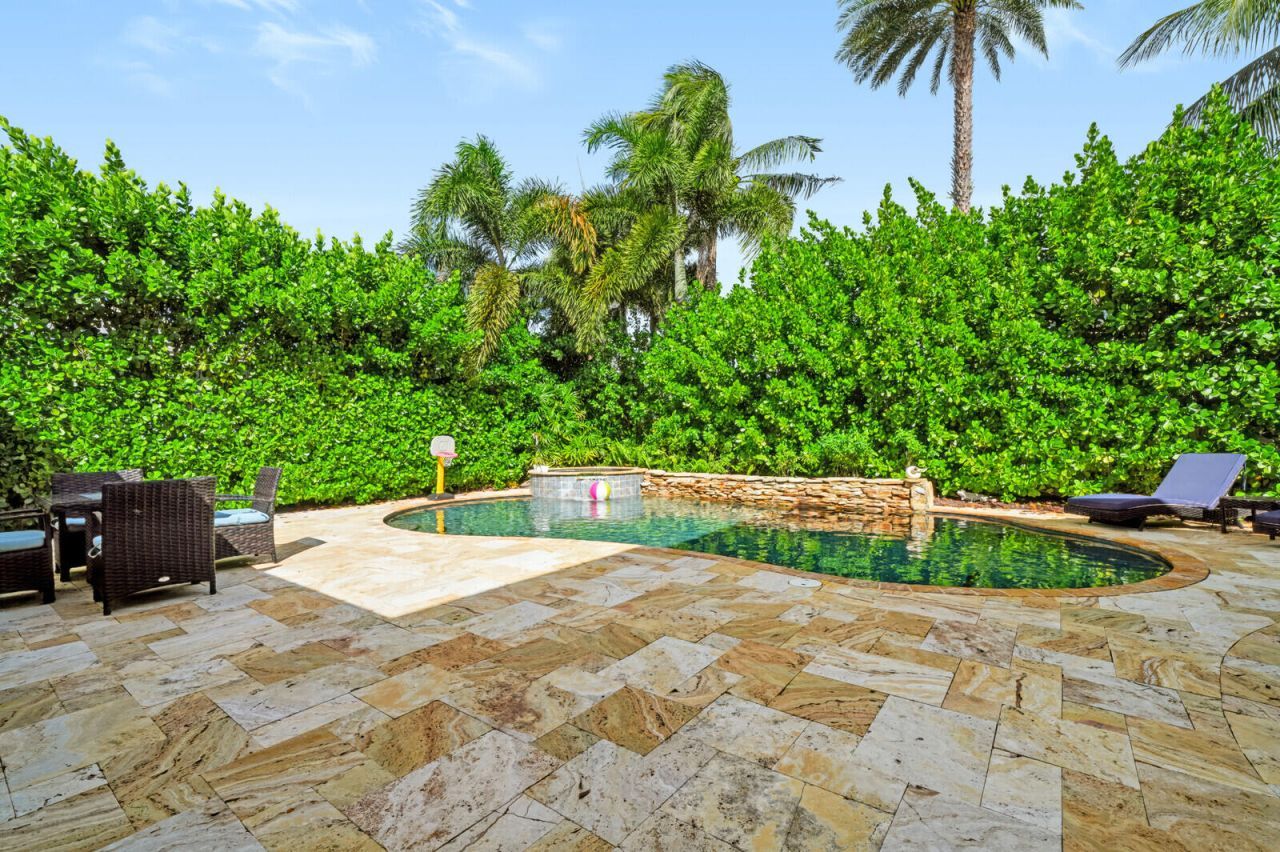 1031 Tiki Drive, Jupiter, FL 33458 Photo