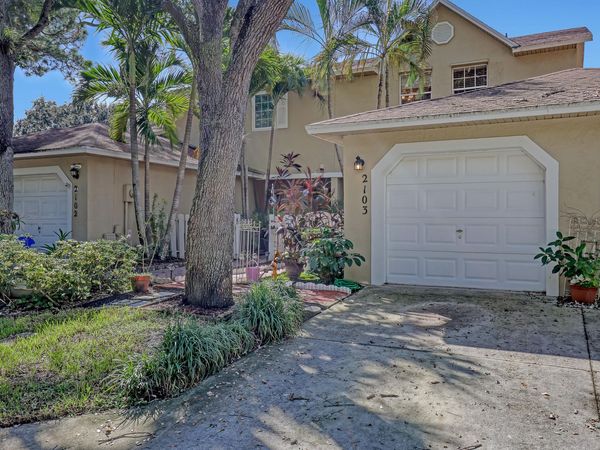 2103 MAPLEWOOD Drive, Greenacres, FL 33415