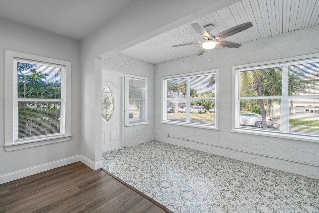 424 53rd Street, West Palm Beach, FL 33407 Photo