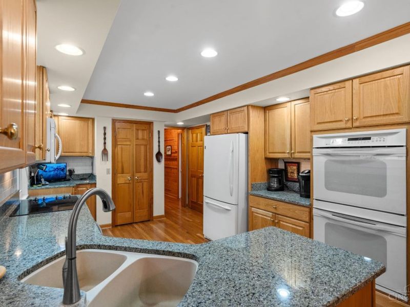 312 Rutgers Court, Loveland, OH 45140 Photo 14