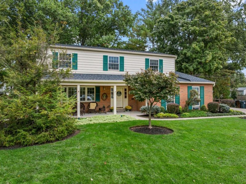 312 Rutgers Court, Loveland, OH 45140 Photo 2