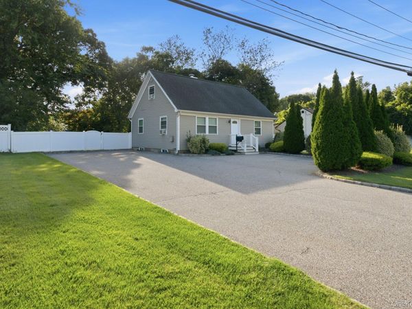 155 Mark Tree Road , Centereach, NY 11720