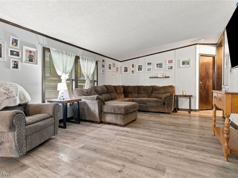 6157 Alliance Road NW, Malvern, OH 44644 Photo 11